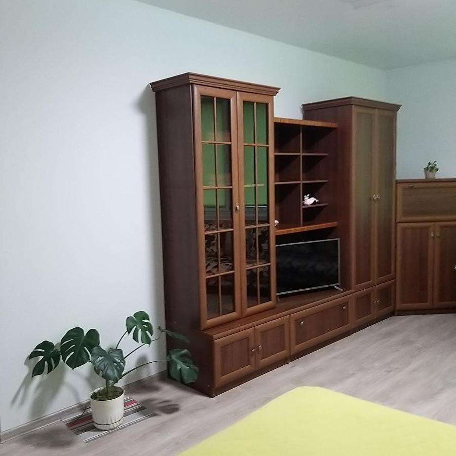 Дво І Одно Кімнатні Апартаменти Новобуд Рн Авторинку Трц Адреналін Сіті Lutsʼk Екстериор снимка